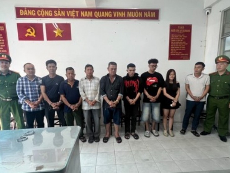 Quyết định của VKSND TP HCM vụ khiêng quan tài trước chợ Bến Thành