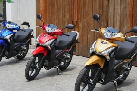 Honda Wave 125i nhập Malaysia giá hơn 75 triệu đồng