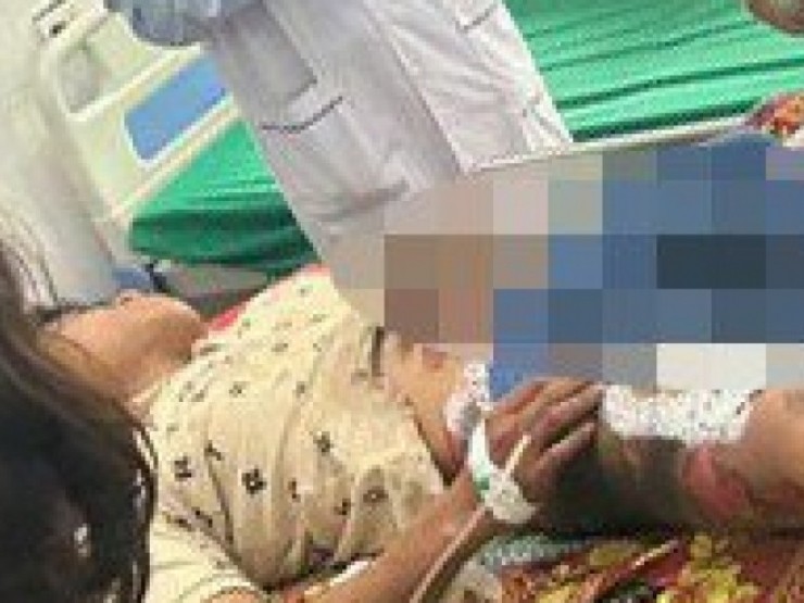 Điện thoại để trong túi quần phát nổ, nam thanh niên bỏng nặng vùng kín