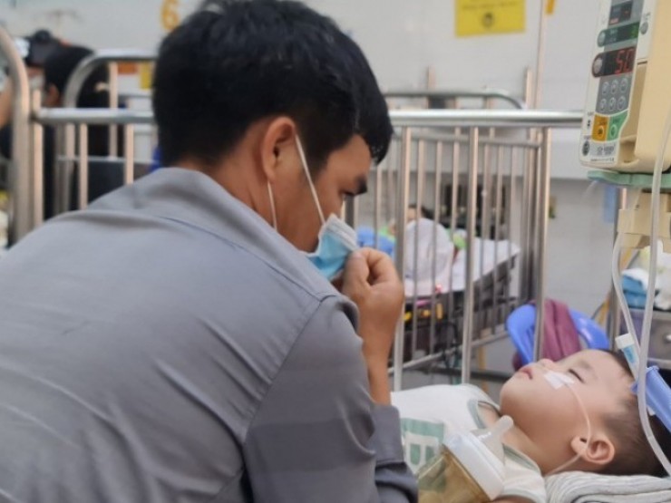 Bệnh sởi vào chu kỳ bùng phát dịch 5 năm một lần