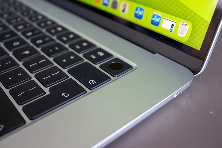 MacBook Air M4 does not have many design differences compared to its predecessor.