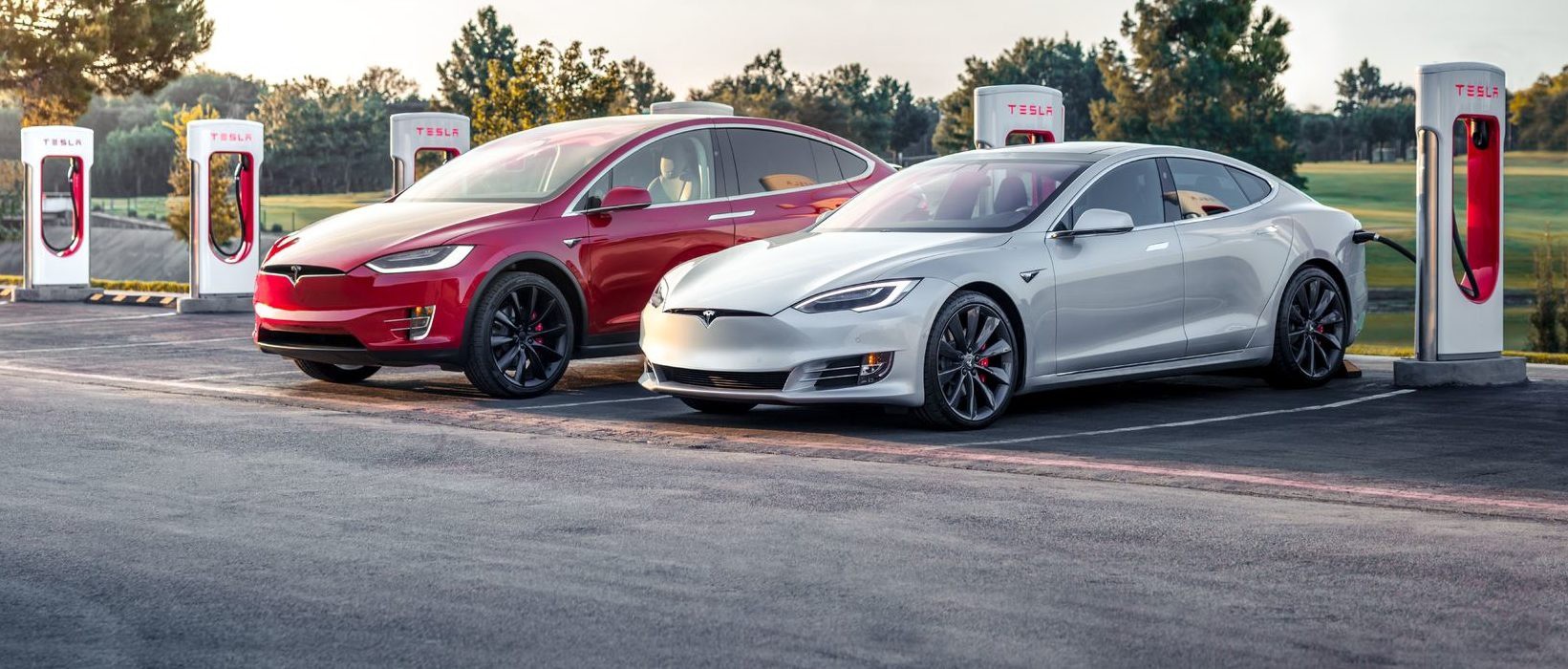 CEO Tesla Elon Musk đã mang hai chiếc Model S đến Nhà Trắng.