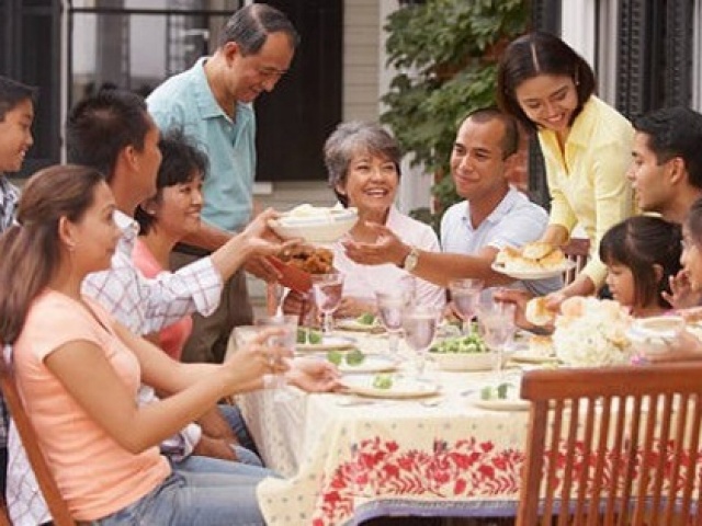 Bữa cơm họp mặt khiến tôi thấy rõ trong gia đình nếu không tồn tại “hai chữ“ này còn đáng sợ hơn nghèo đói