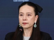 Thời trang - Madam Pang được khen 'khóc vẫn sang chảnh'