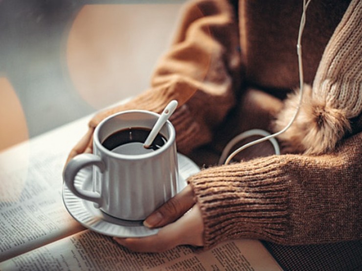 Uống 4 ly nước này mỗi ngày, cô gái gãy xương khi cúi xuống