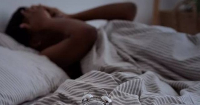 6 việc nên làm trong ngày để chấm dứt những đêm dài mất ngủ