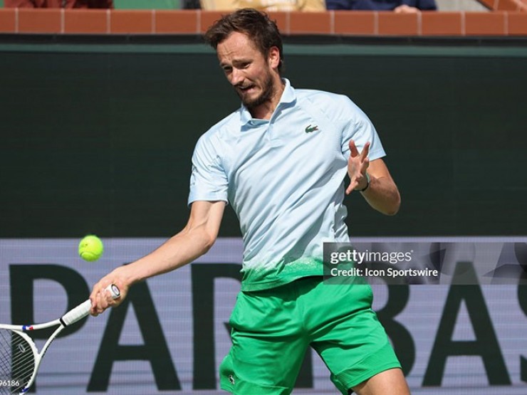 Rực lửa tứ kết Indian Wells: Medvedev vượt khó ngoạn mục, Rune ngược dòng xuất sắc