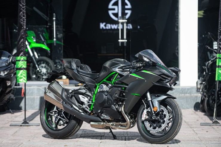 Giá môtô Kawasaki nửa cuối tháng 3/2025, giảm sốc hơn 200 triệu đồng - 2