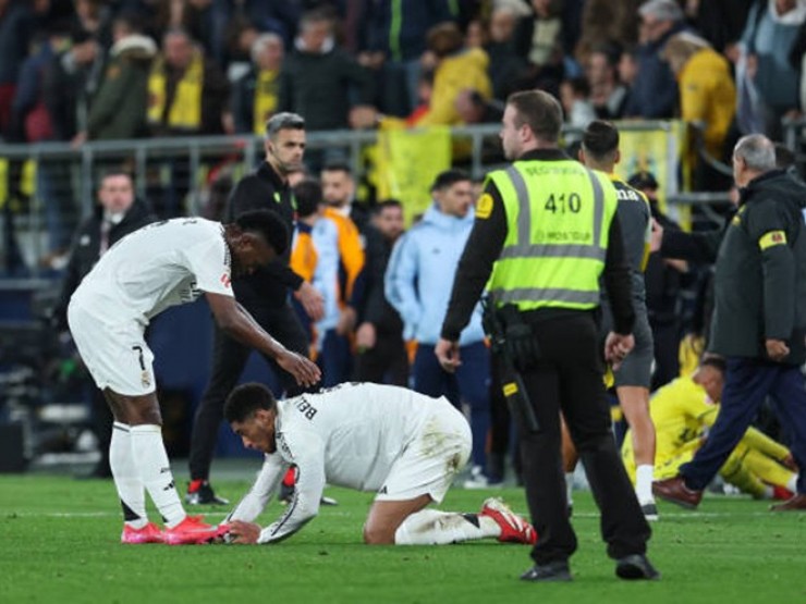 Sao Real Madrid thi nhau đổ gục sau trận thắng Villarreal, HLV Ancelotti ra tối hậu thư