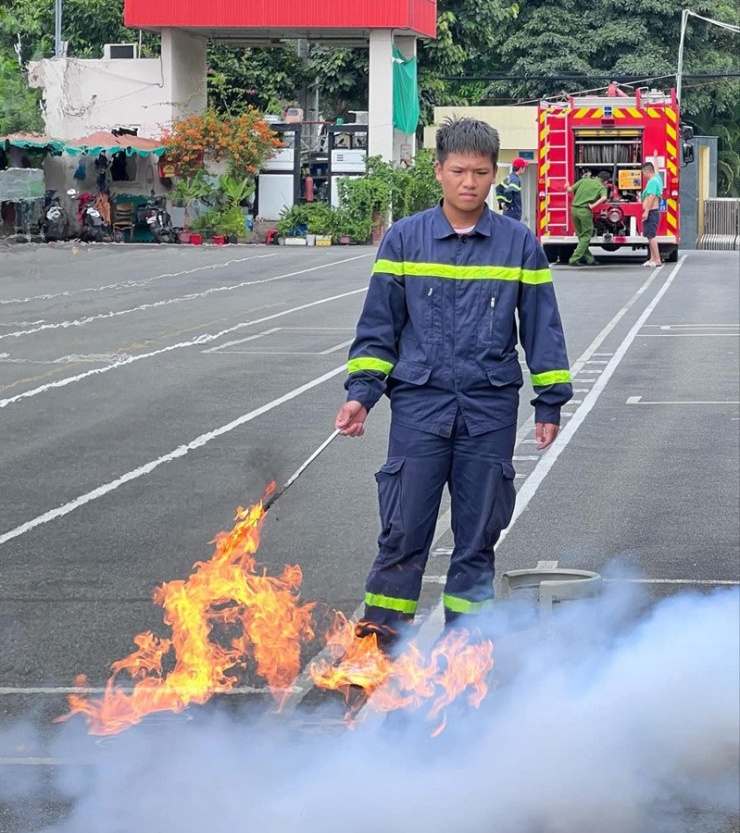 Hoàng Kha khi tham gia diễn tập. Ảnh: NVCC