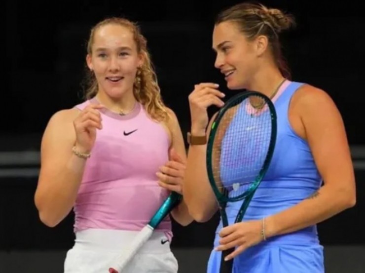 Hot girl tennis 17 tuổi lại mơ thắng cả Sabalenka và Swiatek tại Miami Open 2025