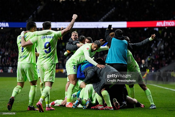 Tập thể Barca càng chơi càng hay
