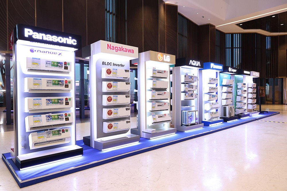 Khu vực trưng bày tại sự kiện giới thiệu loạt sản phẩm chiến lược và đặc quyền tại Điện máy Xanh