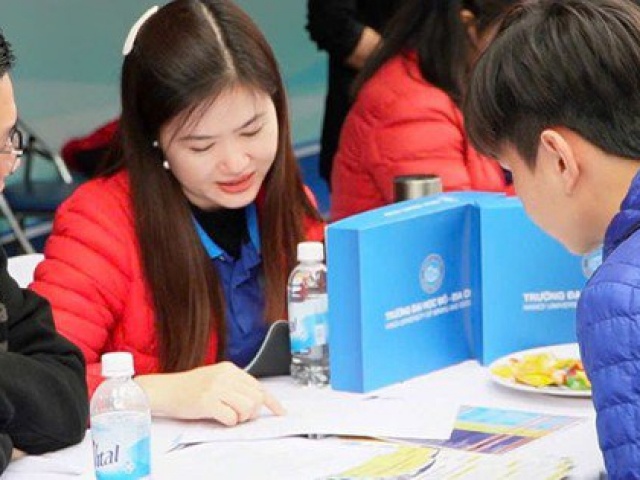 Lý do các trường đại học có nhiều tổ hợp mới, ngành mới năm 2025