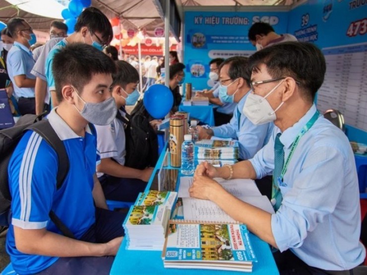 Trường đại học nói gì về đề xuất thi tốt nghiệp THPT sớm hơn 3 tuần?