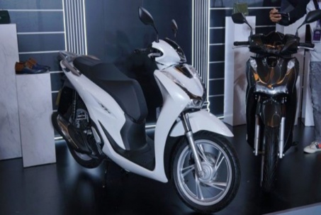 Giá Honda SH125i nửa cuối tháng 3/2025, chênh nhẹ 2 triệu đồng
