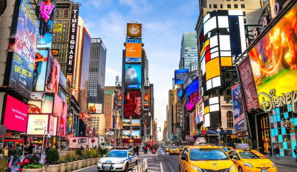 Quảng trường Thời Đại (Times Square) được mệnh danh là 