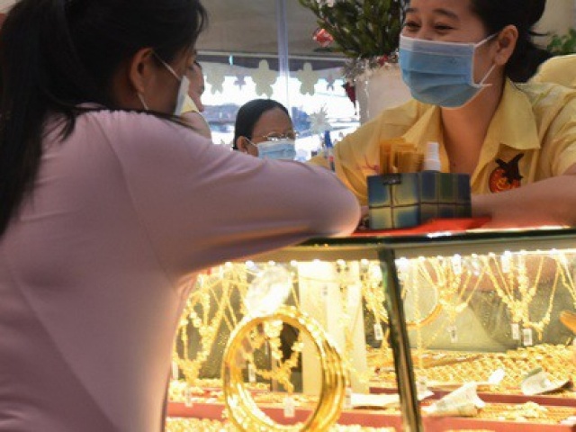 Giá vàng hôm nay, 21-3: Giảm mạnh rồi tăng trở lại