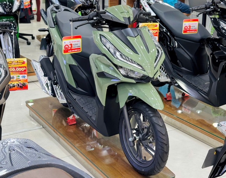 Giá Honda Vario 125 cuối tháng 3/2025, khuyến mãi hơn 2 triệu đồng - 4