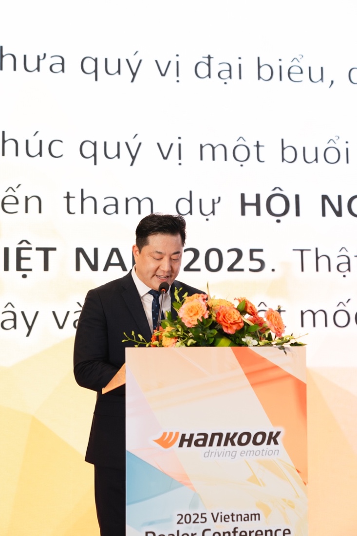 Ông KIM YONGCHAN – Đại diện Hankoook Tire Vietnam phát biểu tại hội nghị