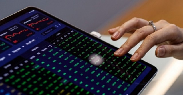 Hai người dùng 164 tài khoản thao túng cổ phiếu Phát Đạt