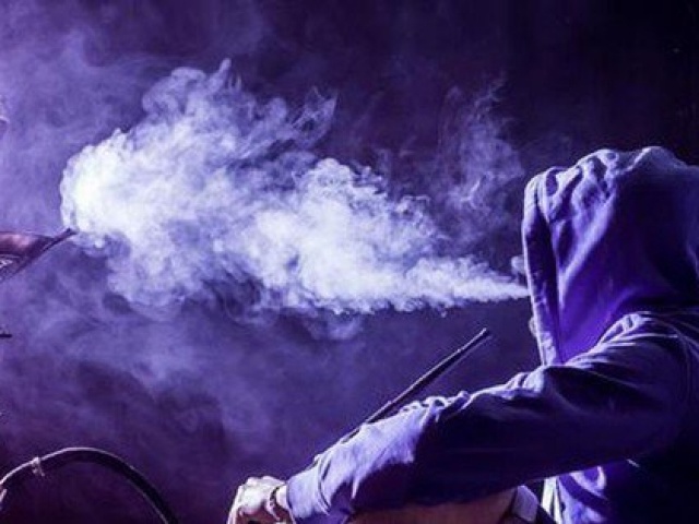 Thanh niên đột quỵ vì hút shisha, bác sĩ cảnh báo hiểm họa khôn lường