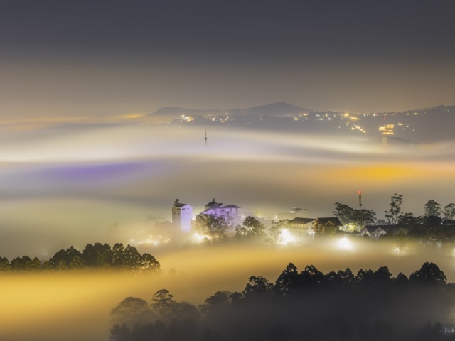 Đà Lạt huyền ảo trong mây