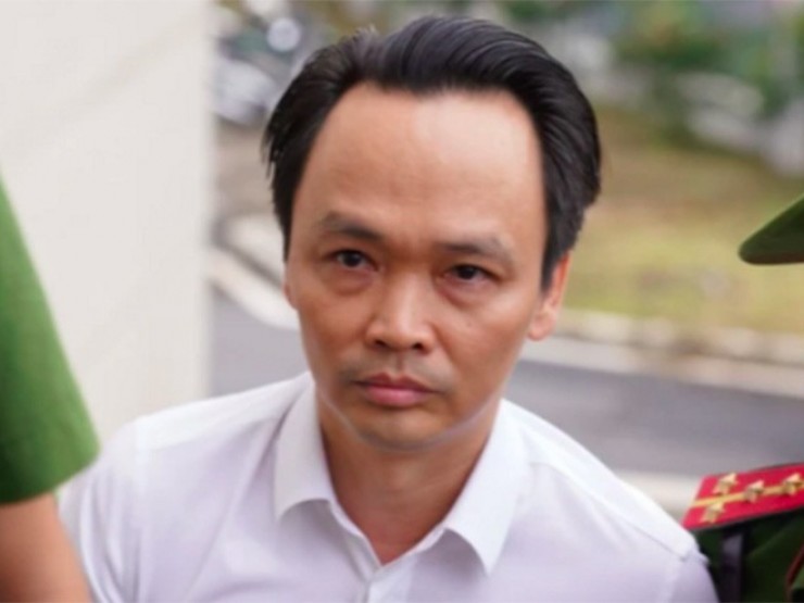 Cựu chủ tịch FLC Trịnh Văn Quyết và 2 em gái nộp khắc phục gần 1.000 tỉ đồng