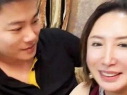Bất ngờ gia thế của người phụ nữ 50 tuổi yêu chàng trai 34 tuổi