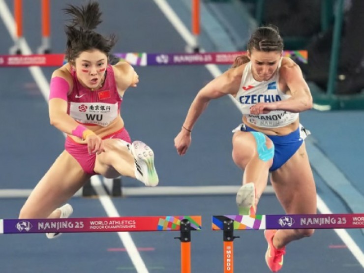 Kiều nữ điền kinh Trung Quốc phá kỷ lục, khán giả buông lời cay nghiệt