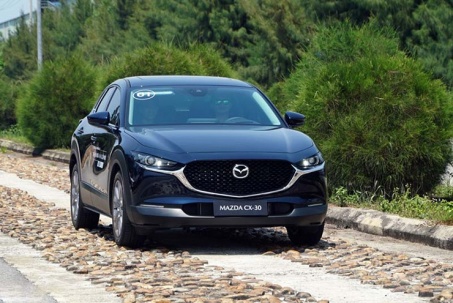 Giá xe Mazda CX-30 mới nhất tháng 3/2025, SUV cỡ B từ 689 triệu đồng