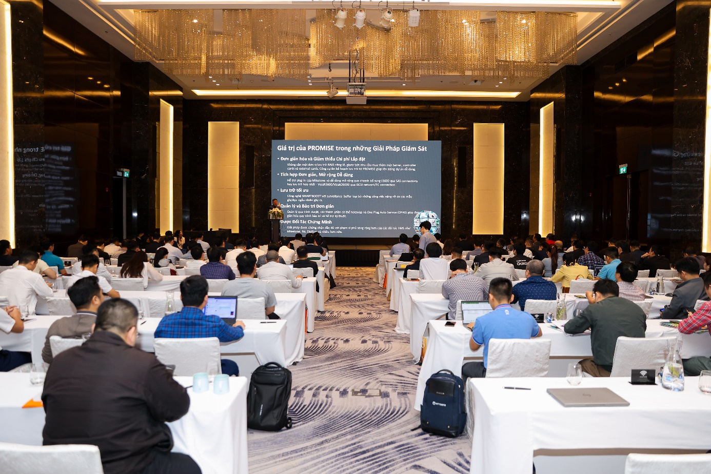 Ông Alan Chu – Giám đốc Promise Technology, chia sẻ về giải pháp lưu trữ SMARTBOOST