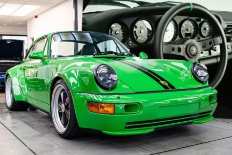 Porsche 911 "lột xác" với động cơ điện, sạc một lần chạy hơn 300km