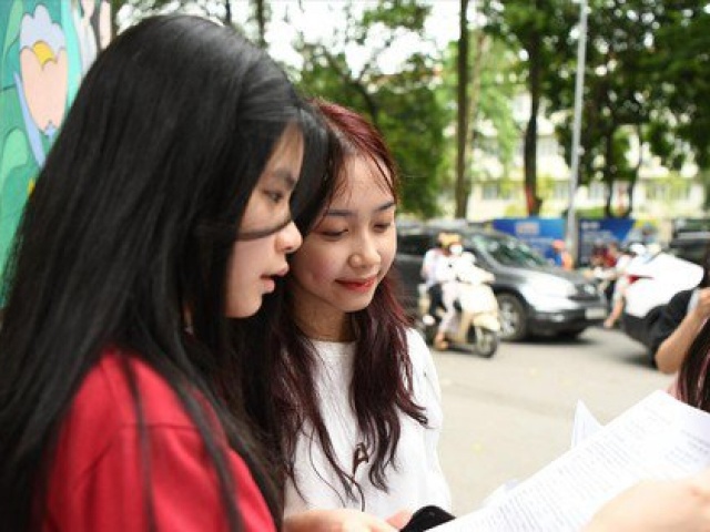 Tuyển sinh lớp 10 ở Hà Nội: Học nghề, lối rẽ giảm áp lực