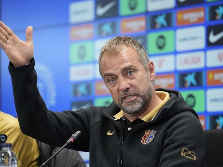 HLV Barcelona bất mãn vì đối mặt với lịch thi đấu ác mộng 7 trận/20 ngày