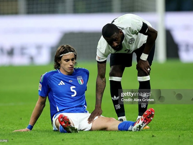 Arsenal dính “virus FIFA“, MU đón tin vui từ Maguire khi Ngoại hạng Anh trở lại