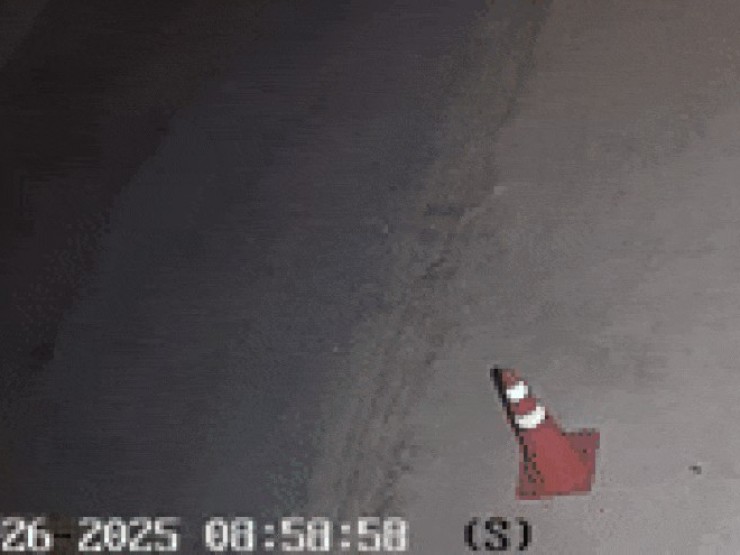 Nam thanh niên “thông chốt“ nồng độ cồn, tông bị thương cảnh sát giao thông