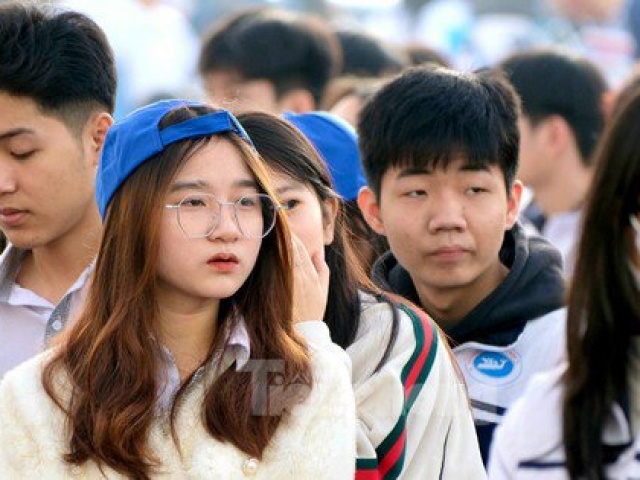 Thứ trưởng Bộ GD&ĐT: Thêm tổ hợp lạ không giúp các trường tuyển được nhiều hơn