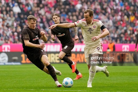 Video bóng đá Bayern Munich - St. Pauli: Kane tỏa sáng, kịch tính 5 bàn (Bundesliga)