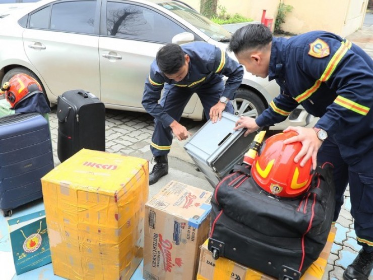 Đội cứu hộ Bộ Công an mang flycam, radar sang Myanmar tìm nạn nhân động đất