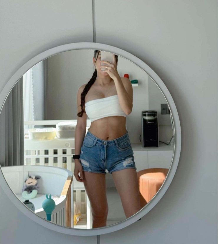 2 mỹ nhân sexy nhất làng WAGs có gu thời trang sau sinh đi ngược số đông, ai nấy đều tấm tắc khen - 17