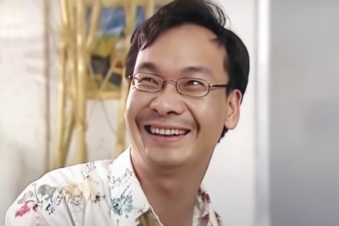 NSƯT Đức Khuê gây ấn tượng ở lối diễn dung dị, giọng nói dầy ấm vang xa.