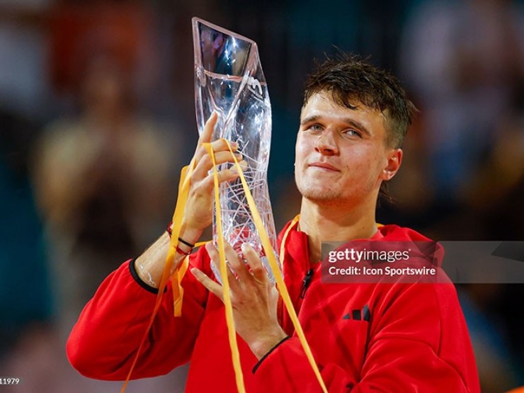 Nóng nhất thể thao sáng 1/4: Mensik vô địch Miami Open, nhận hơn 1 triệu USD tiền thưởng