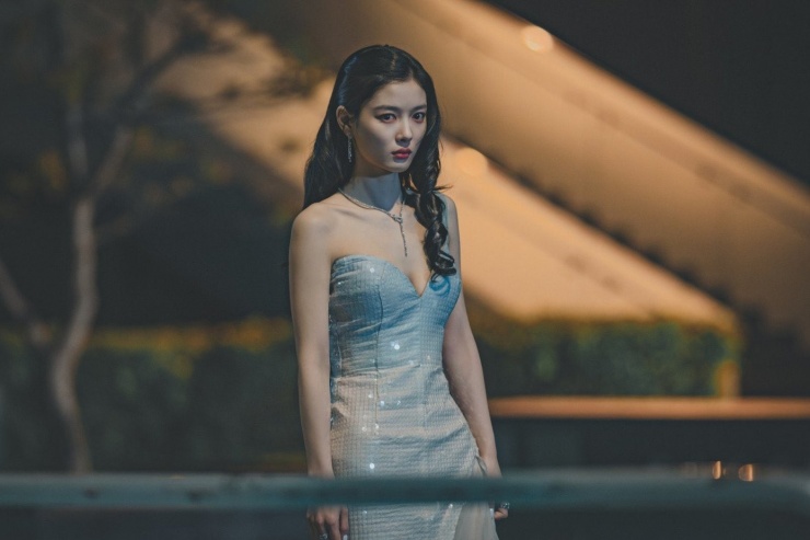 Suzy, Kim Yoo Jung hay Park Min Young - ai là nữ chính sành điệu nhất phim Hàn 2025? - 6