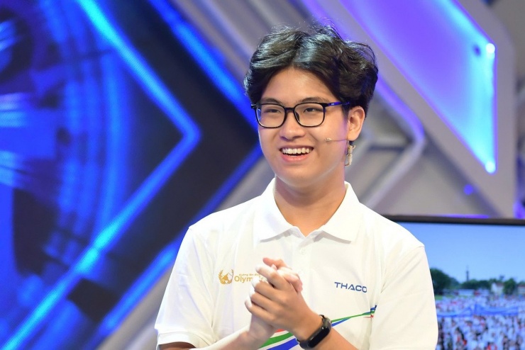 Trần Bùi Bảo Khánh trở thành quán quân Olympia 2025, mang về chiếc vòng nguyệt quế thứ hai cho Trường THPT chuyên Hà Nội.