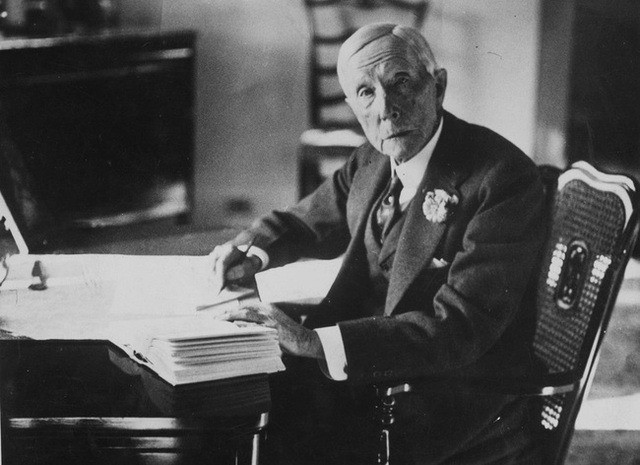 Tỷ phú dầu mỏ John D. Rockefeller. Ảnh: Internet