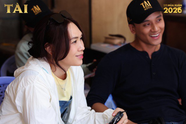 Khoảnh khắc Mỹ Tâm và Mai Tài Phến chung khung hình ngay trong ngày 1/1/2026.