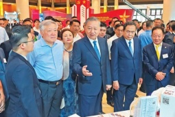 Mở đường phát triển đất nước