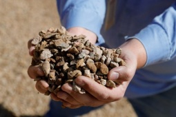 Thế giới bước vào kỷ nguyên kim loại mới