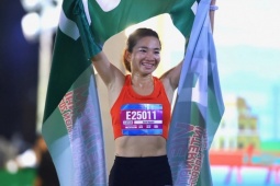 Nóng nhất thể thao tối 1/1: Nguyễn Thị Oanh vô địch giải chạy đầu năm 2026